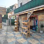 D'hotes Terra Bella ليسي